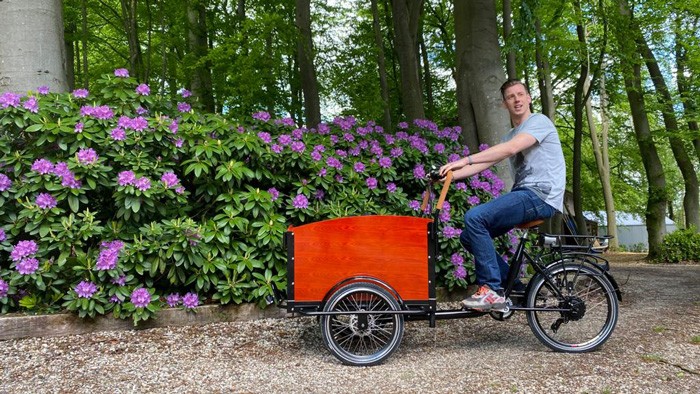 Bakfiets (Dutch cargo bike) electricBakfiets (Dutch cargo bike)  including admission to Park Hoge Veluwe in the Veluwe region 