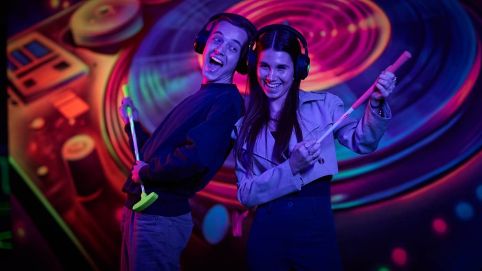 Glow Miniature Golf on the Veluwe in 