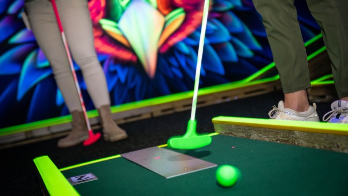 Glow Miniature Golf on the Veluwe in 