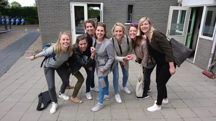 Road bowling on the Veluwe in 