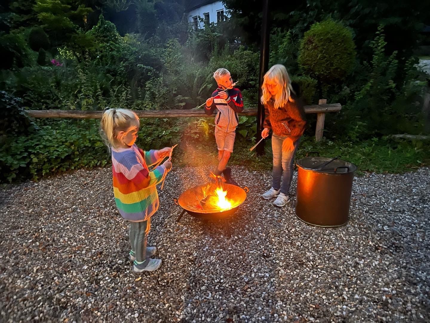 Family scavenger hunt, Staverden estate